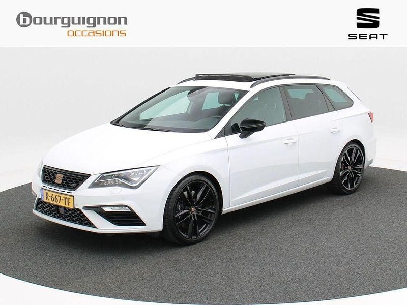 Weiß Gebraucht 2019 Cupra Leon Limousine | 22.250 € (Fairer Preis) - Bild 1/4