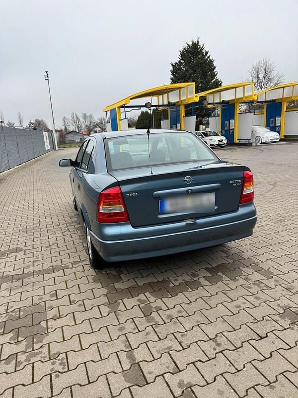 Gebraucht Opel Astra 101 PS (74 kW) 1999 Blau Kleinwagen