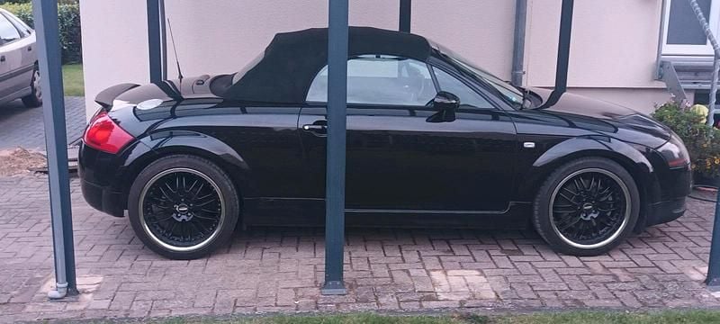 Gebraucht Audi TT Roadster 180 PS (132 kW) 2001 Schwarz Cabrio