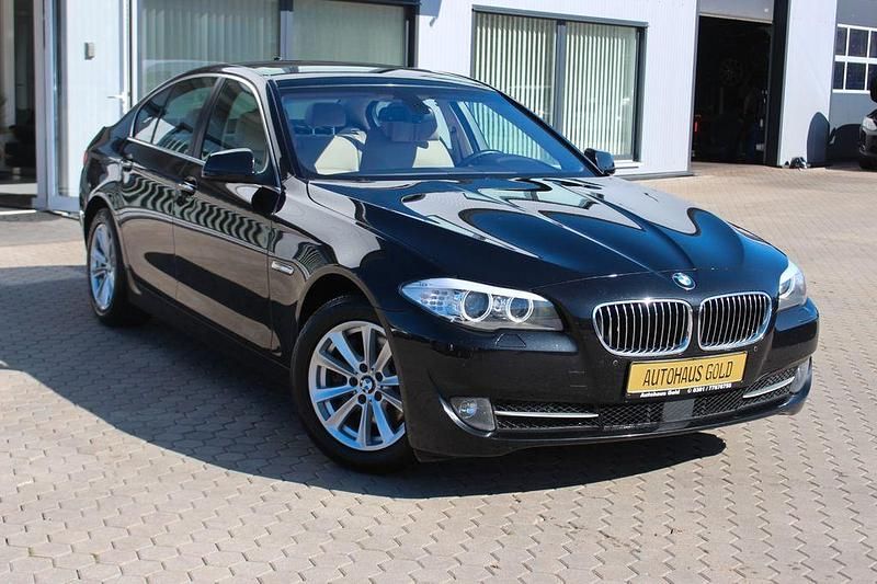 Gebraucht BMW 530 245 PS (180 kW) 2010 Schwarz Limousine