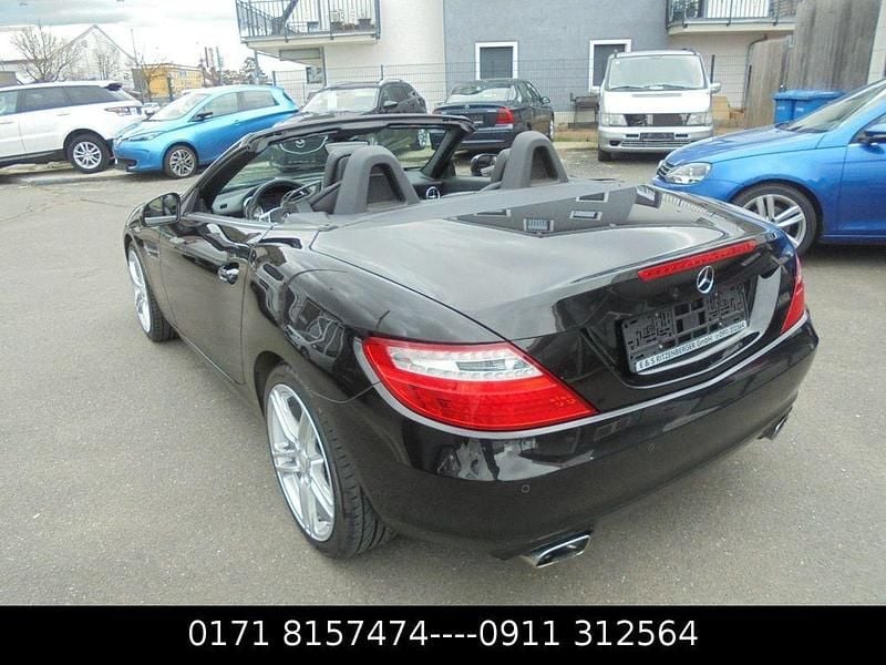 Gebraucht Mercedes SLK200 184 PS (135 kW) 2013 Schwarz Cabrio