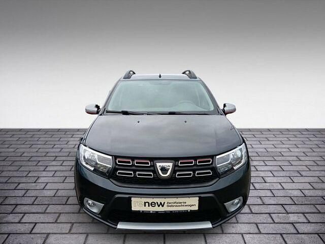 Gebraucht Dacia Sandero Celebration 90 PS (66 kW) 2018 Grau Kleinwagen