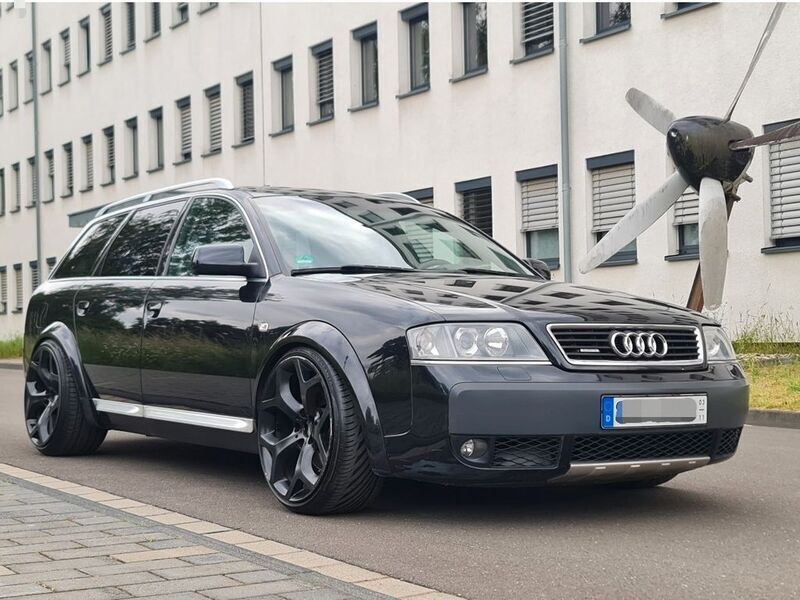 Schwarz Gebraucht 2003 Audi A6 Allroad Ambiente Kombi | 8.950 € - Bild 1/4