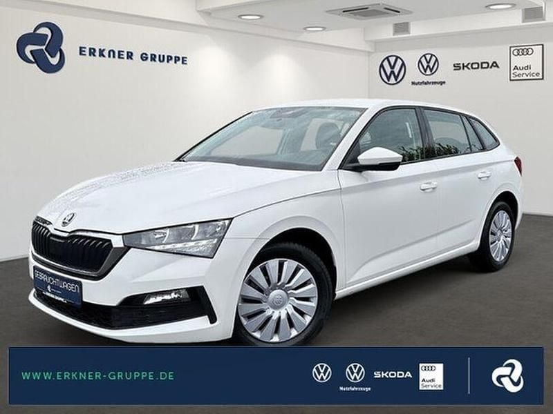 Weiß Gebraucht 2021 Skoda Scala Cool Plus Kleinwagen | 13.490 € (Guter Preis) - Bild 1/4