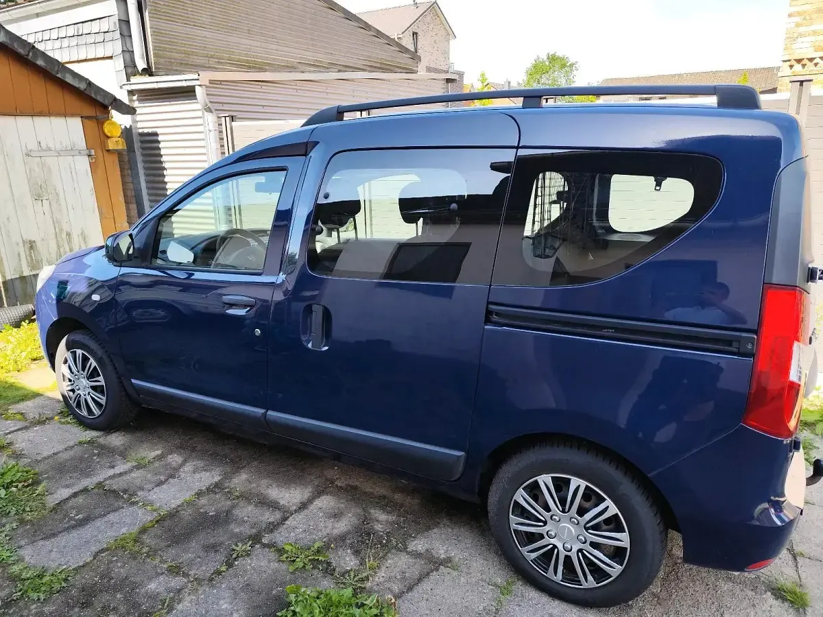 Gebraucht Dacia Dokker Lauréate 115 PS (84 kW) 2016 Blau Van / Kleinbus
