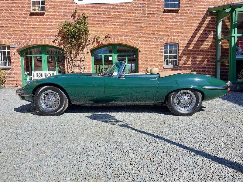 Usata Jaguar E-Type 268 CV (197 kW) 1973 Verde Cabrio