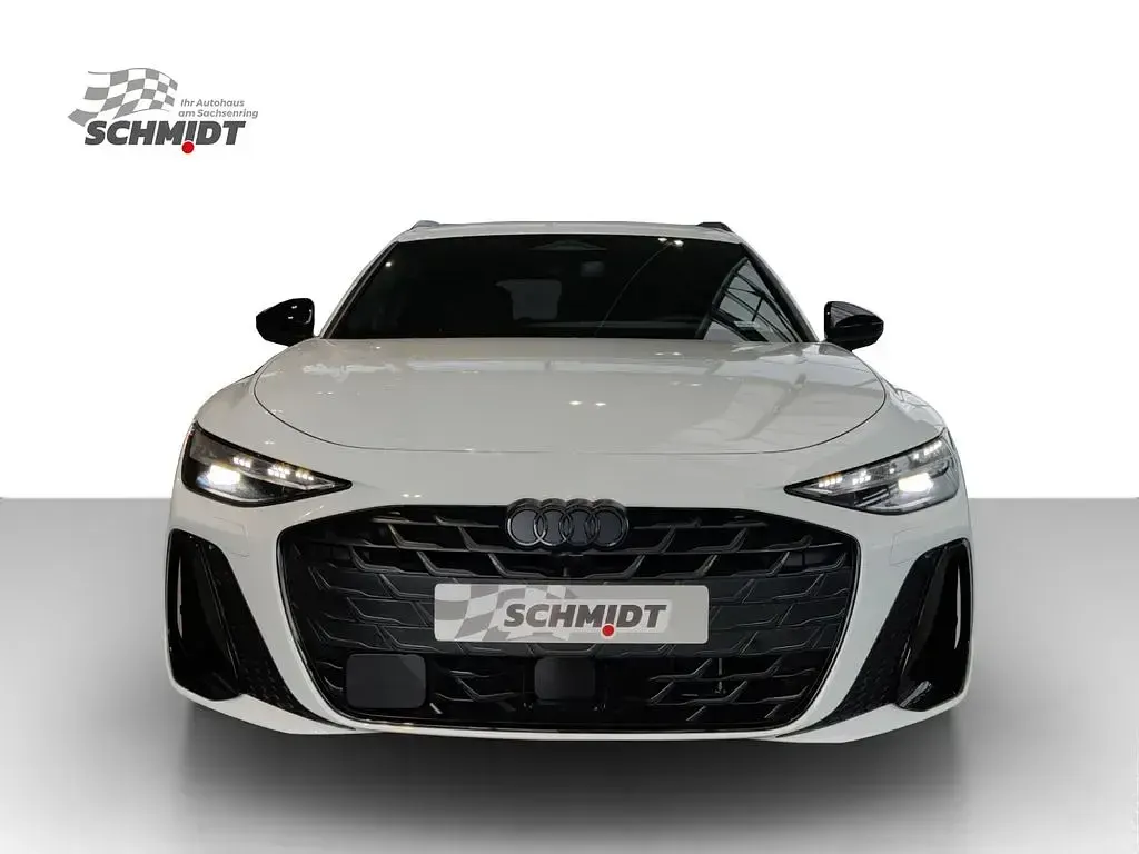 Gebraucht Audi A6 Sport 204 PS (150 kW) 2026 Gletscherweiß metallic Kombi