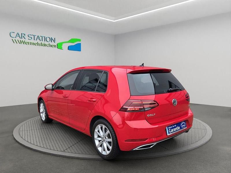 Gebraucht VW Golf VII Highline 150 PS (110 kW) 2017 Rot Limousine