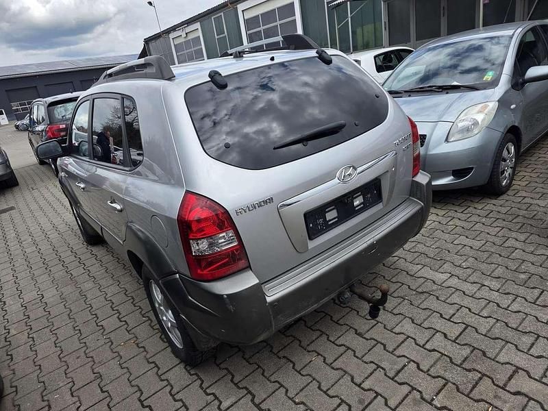 Gebraucht Hyundai Tucson GLS 113 PS (83 kW) 2005 Grau SUV