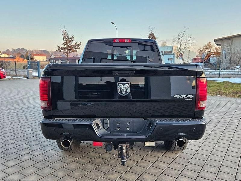 Gebraucht Dodge Ram 401 PS (294 kW) 2014 Schwarz Abholung