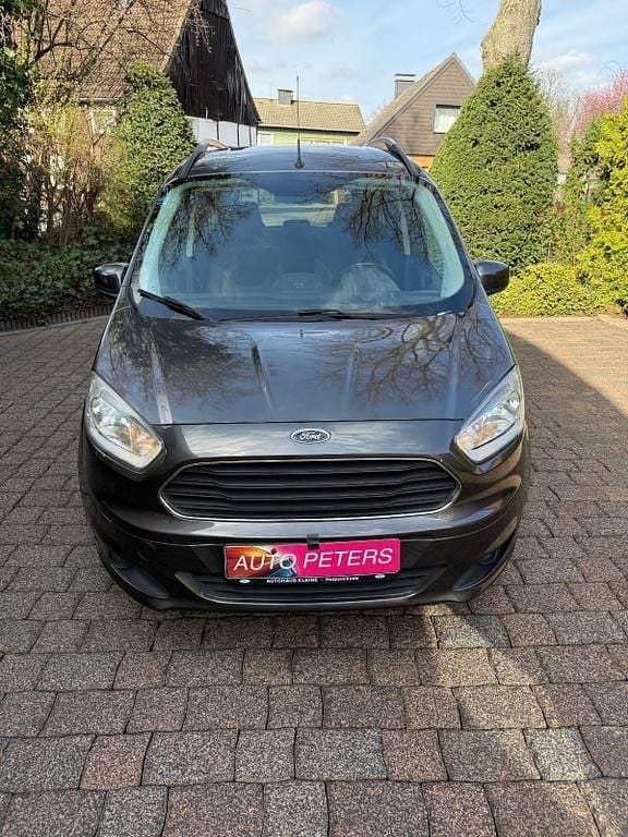 Gebraucht Ford Tourneo Courier Titanium 101 PS (74 kW) 2016 Grau Van / Kleinbus