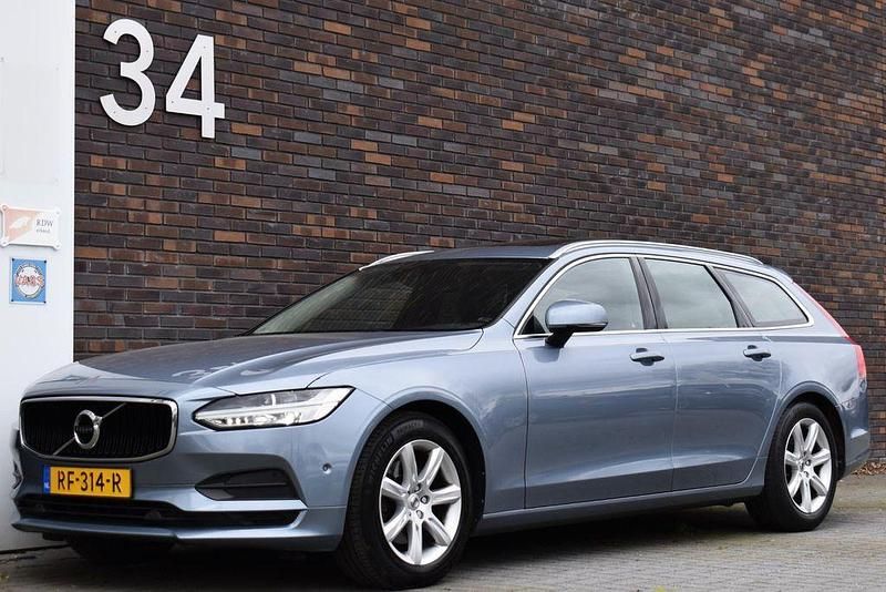 Gebraucht Volvo V90 190 PS (139 kW) 2017 Blau Kombi
