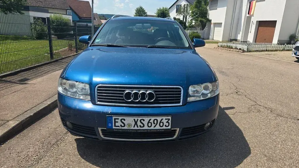 Gebraucht Audi A4 131 PS (96 kW) 2004 Blau Kombi