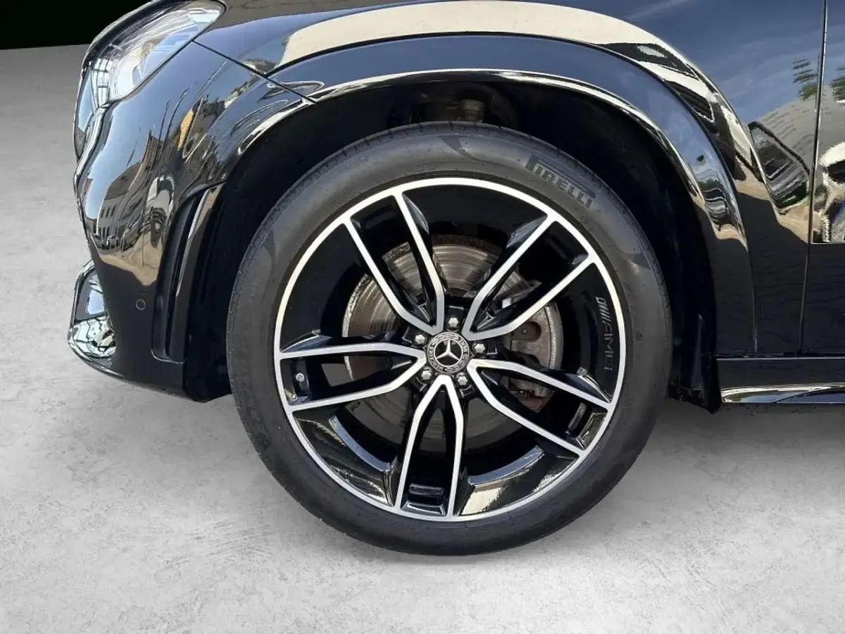 Gebraucht Mercedes GLE350 333 PS (244 kW) 2022 Schwarz Coupé