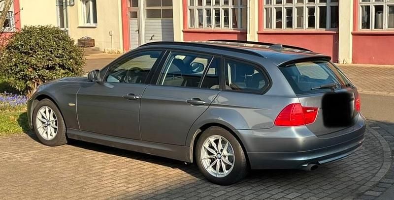 Używany BMW 320 184 KM (135 kW) 2012 Szary Kombi