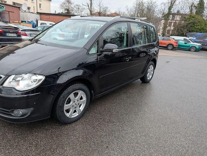 Gebraucht VW Touran Highline 105 PS (77 kW) 2009 Schwarz Van / Kleinbus