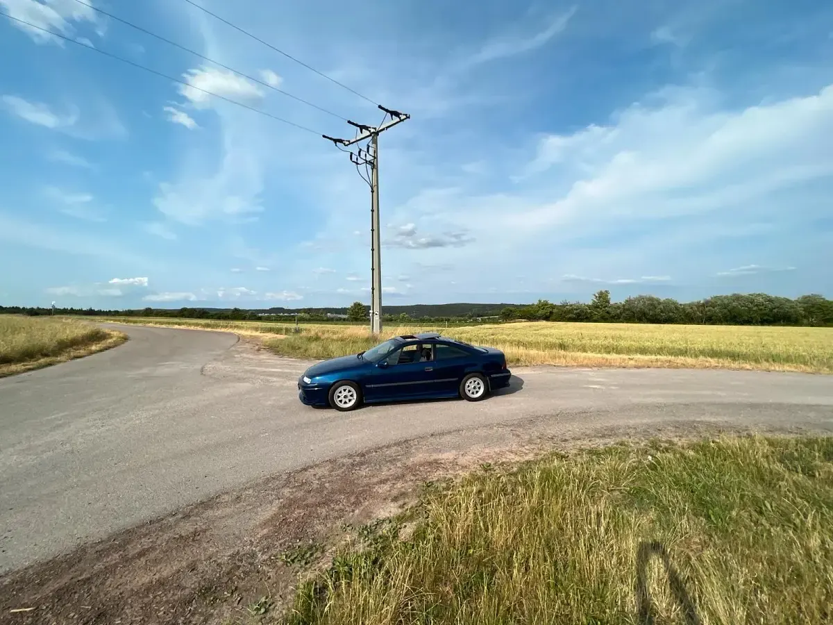 Gebraucht Opel Calibra 150 PS (110 kW) 1992 Blau Coupé