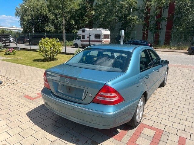 Gebraucht Mercedes C240 Elegance 170 PS (125 kW) 2003 Blau Limousine