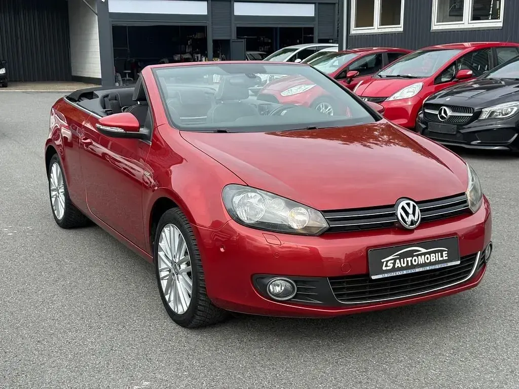 Gebraucht VW Golf Cabriolet Cup 105 PS (77 kW) 2014 Rot Cabrio