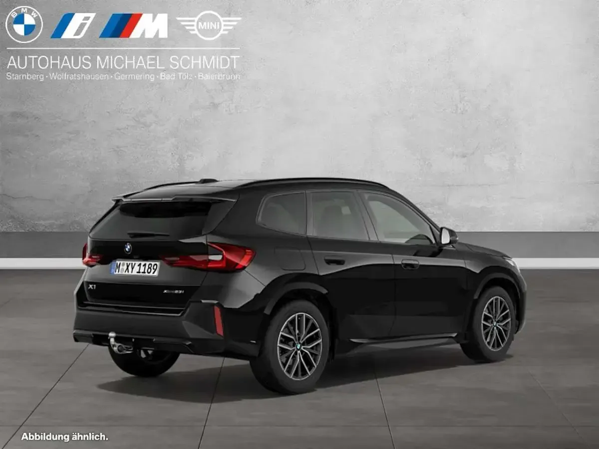 Neu BMW X1 M Sport 218 PS (160 kW) 2026 Black sapphire SUV