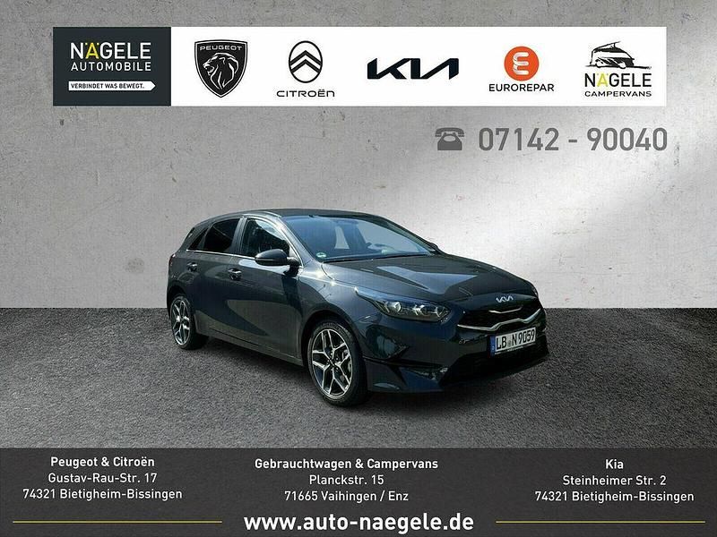 Grau Neu 2025 Kia Ceed Limousine | 26.800 € (Etwas zu teuer) - Bild 1/4