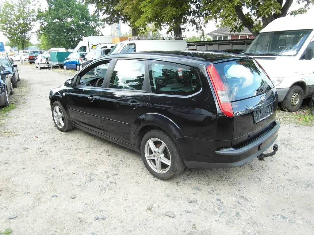 Gebraucht Ford Focus Style 101 PS (74 kW) 2007 Schwarz Limousine