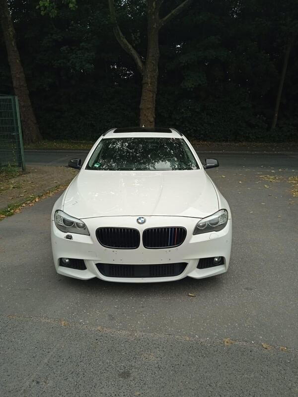 Weiß Gebraucht 2010 BMW 530 M Sport Kombi | 8.999 € (Fairer Preis) - Bild 1/4