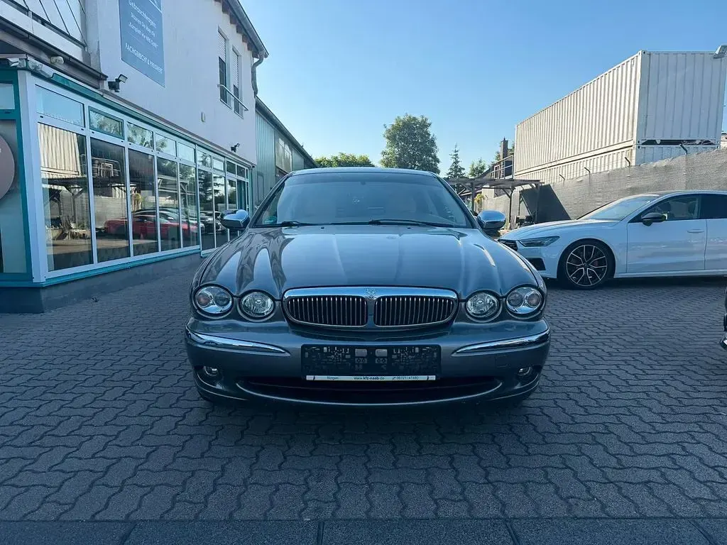 Gebraucht Jaguar X-type Executive 196 PS (144 kW) 2007 Grau Limousine