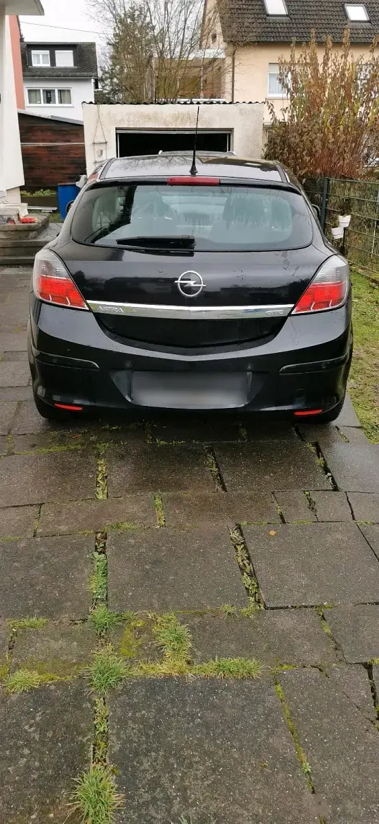 Gebraucht Opel Astra GTC 116 PS (85 kW) 2008 Schwarz Coupé