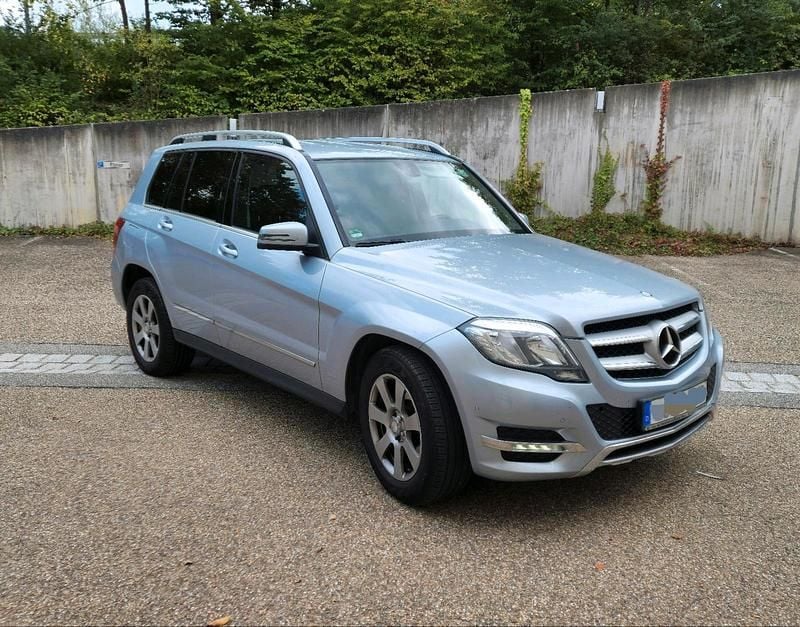 Silber Gebraucht 2014 Mercedes GLK200 SUV | 15.300 € (Fairer Preis) - Bild 1/4