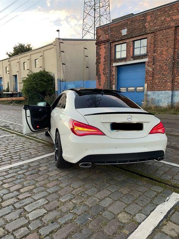 Gebraucht Mercedes CLA200 156 PS (114 kW) 2015 Weiß Limousine