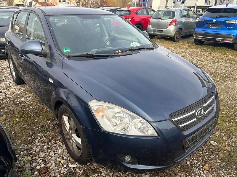 Gebraucht Kia Ceed EX 109 PS (80 kW) 2009 Fjordblau met. Kleinwagen