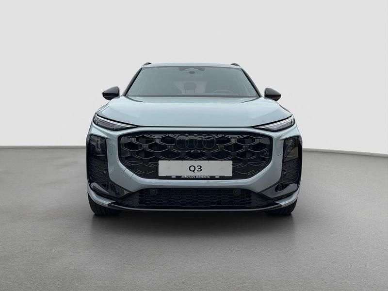 Neu Audi Q3 S-Line 150 PS (110 kW) 2025 Grau SUV