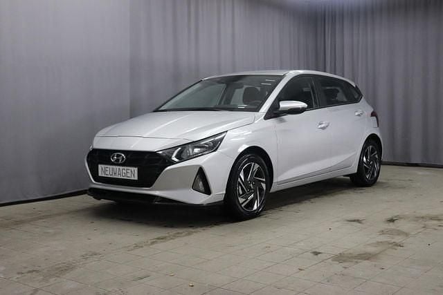 Silber Gebraucht 2023 Hyundai i20 Limousine | 16.830 € (Guter Preis) - Bild 1/4