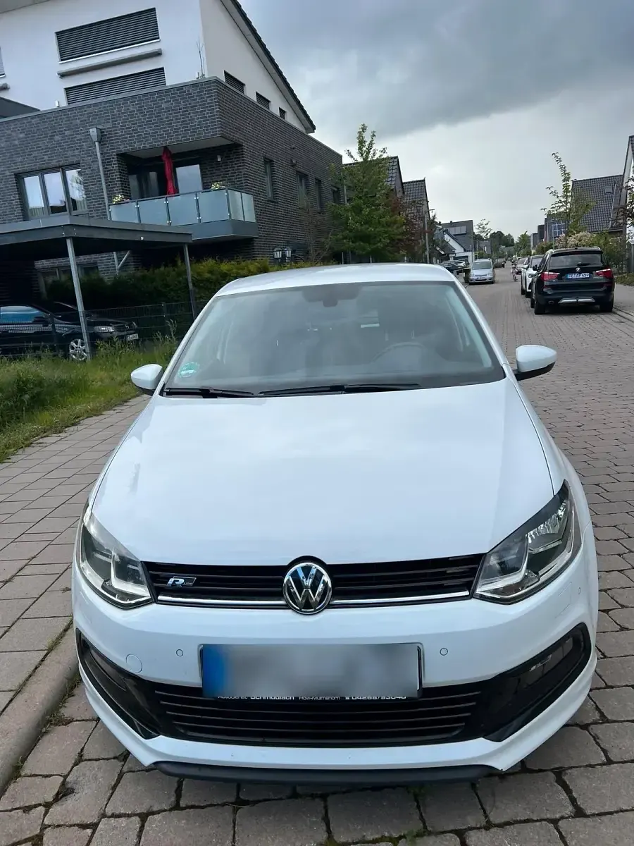 Gebraucht VW Polo Highline 110 PS (80 kW) 2015 Weiß Kleinwagen