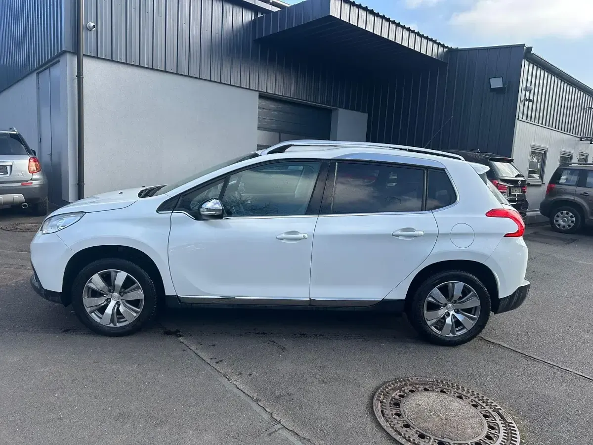 Gebraucht Peugeot 2008 Allure 92 PS (67 kW) 2013 Weiß SUV