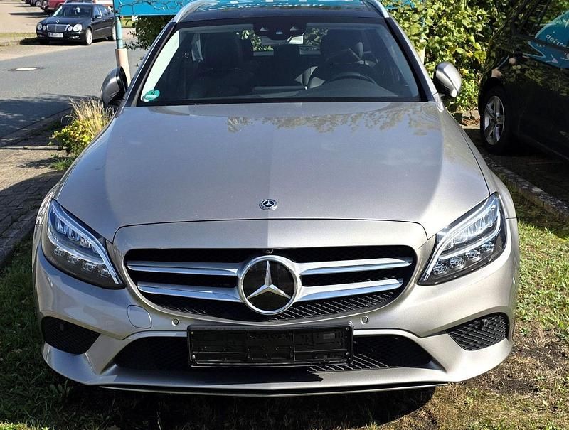 Beige Gebraucht 2018 Mercedes C220 Avantgarde Kombi | 21.600 € (Guter Preis) - Bild 1/4