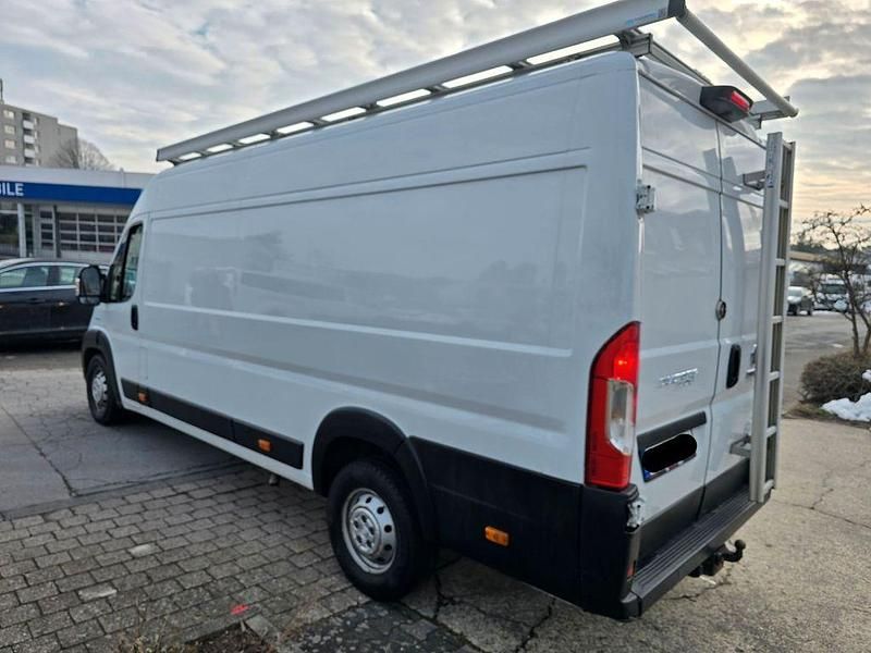 Gebraucht Fiat Ducato 140 PS (102 kW) 2019 Weiß Van