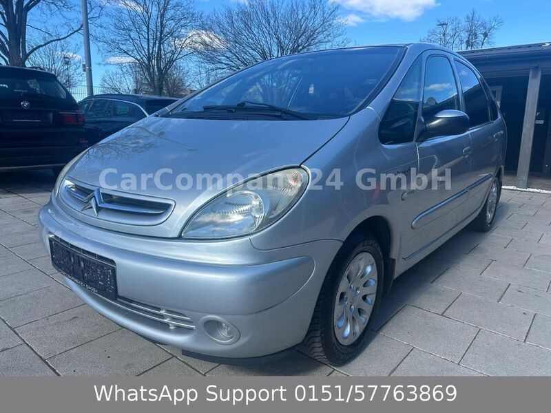 Grau Gebraucht 2003 Citroën Xsara Picasso Exclusive Van / Kleinbus | 1.290 € (Fairer Preis) - Bild 1/4