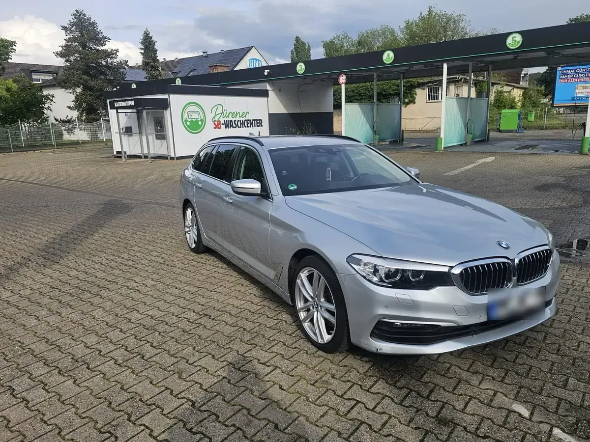 Gebraucht BMW 530 Comfort Edition 300 PS (220 kW) 2018 Grau Kombi