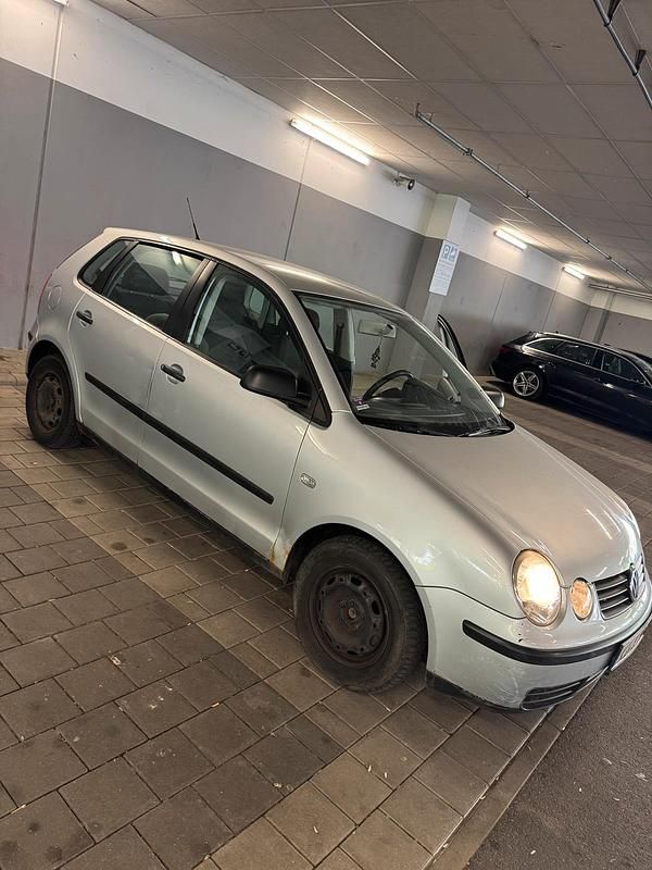 Używany VW Polo 54 KM (39 kW) 2003 Srebrny Kombi