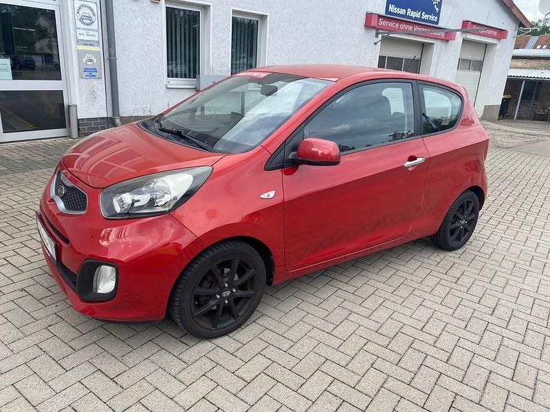 Gebraucht Kia Picanto Edition 7 69 PS (50 kW) 2012 Rot Kleinwagen