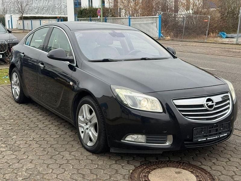 Gebraucht Opel Insignia Cosmo 160 PS (117 kW) 2009 Schwarz Limousine