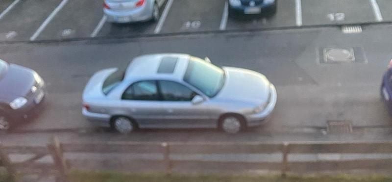 Occasion Opel Omega 144 ch (105 kW) 1999 Argent Berline