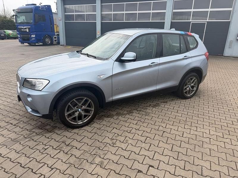 Gebraucht BMW X3 258 PS (189 kW) 2011 Blau SUV