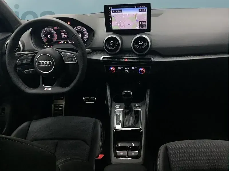 Neu Audi Q2 S-Line 150 PS (110 kW) 2025 Grau SUV