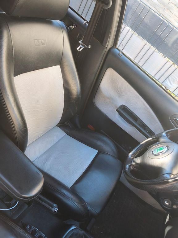 Gebraucht Skoda Octavia RS 179 PS (131 kW) 2003 Schwarz Kombi