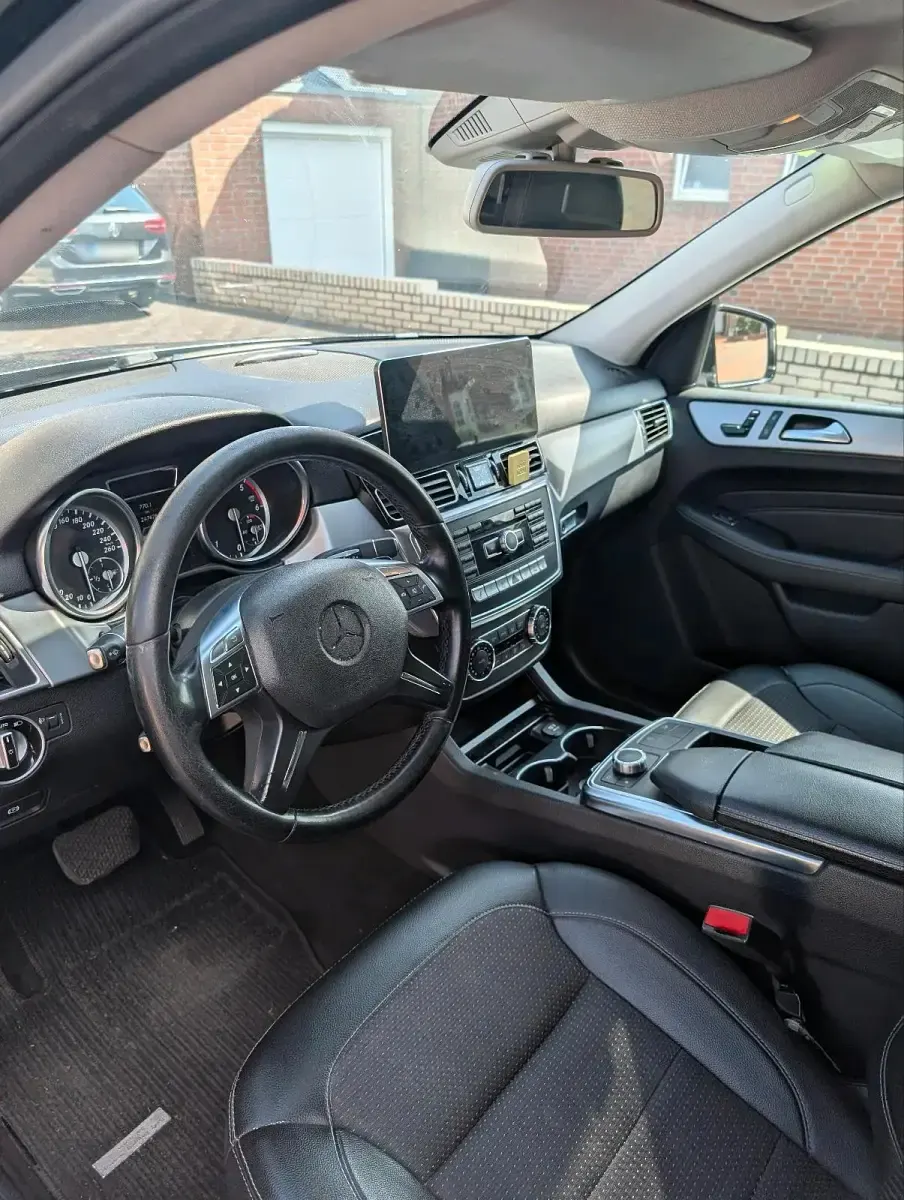 Gebraucht Mercedes ML250 205 PS (150 kW) 2013 Schwarz SUV