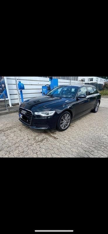 Schwarz Gebraucht 2012 Audi A6 Kombi | 8.000 € (Guter Preis) - Bild 1/4