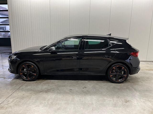 Gebraucht Cupra Leon 150 PS (110 kW) 2025 Mitternachtsschwarz (metallic) Limousine